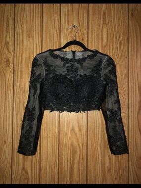 Long sleeve lace crop top for formal dress / Black Lace Long-Sleeve Crop Top